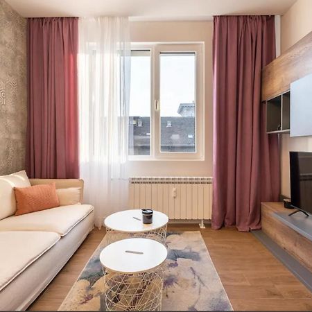 Stylish 1Bdr Central Apartment Sofia Exterior photo